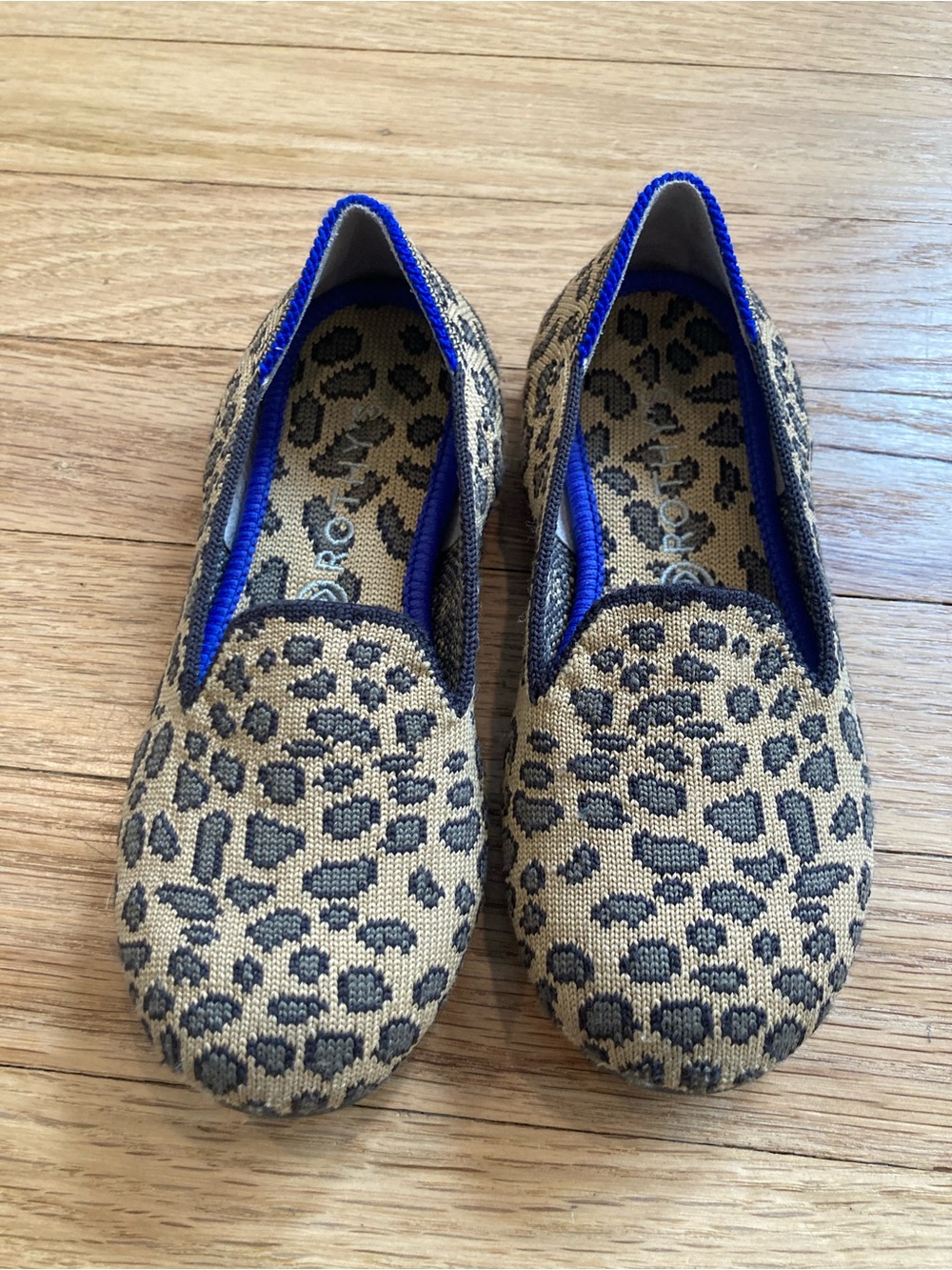🐆 leopard-print Rothy’s loafers kids 11